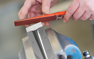 Klisch und Suck Schleiftechnik 01